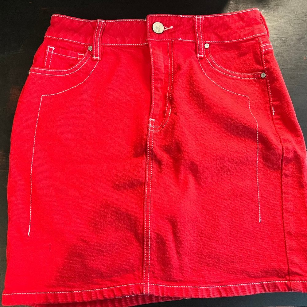 Kendall and Kylie size: 24 red mini skirt